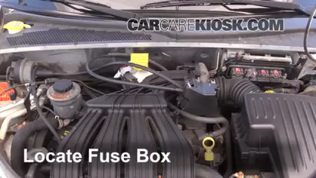 2008 Chrysler PT Cruiser Touring 2.4L 4 Cyl. Fuse (Interior) Check